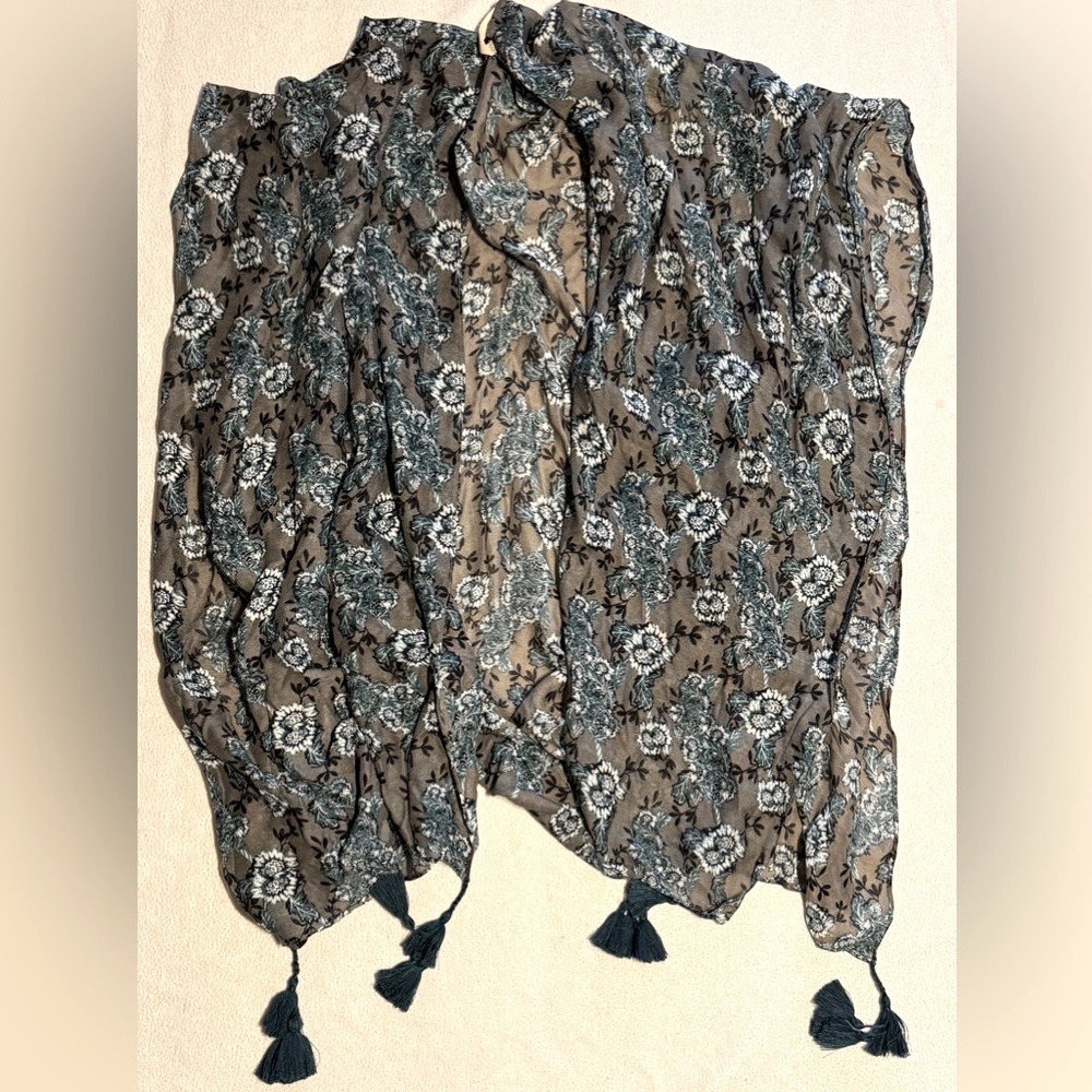 (OS) NWT Quagga GREENLABEL Wrap w/ Armholes & Tassels Floral Dark Teal & Grey - Picture 3 of 11